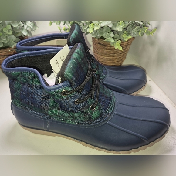 St. John's Bay Shoes - NWT Womens Rain Boots St. John's Bay Denton Flat Heel Green Blue Duck boot sz 8